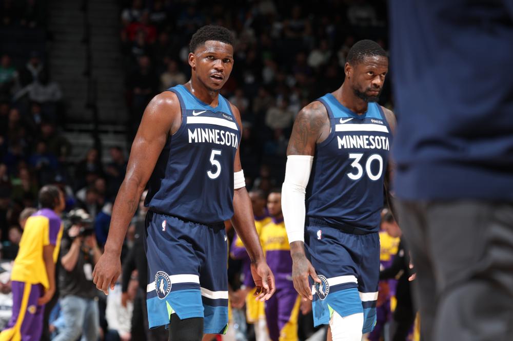 鹈鹕管理层 鹈鹕管理层